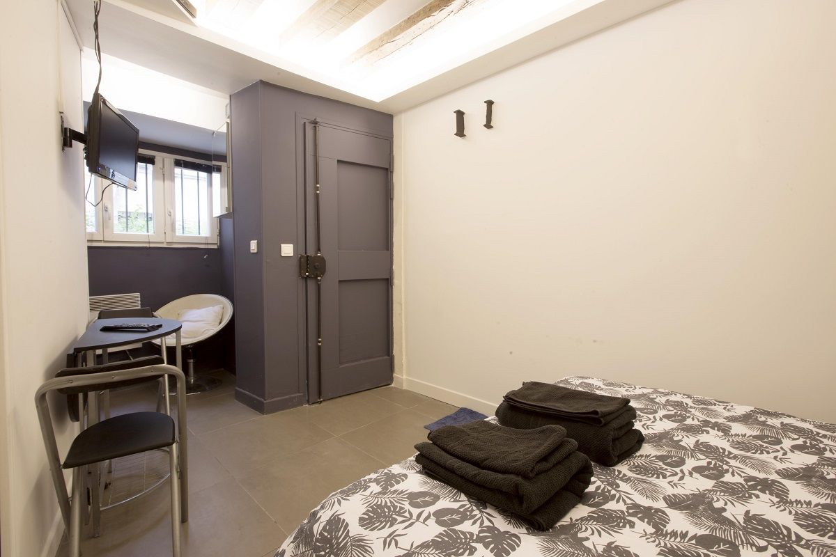 Apartment La Garçonnière – Marais District — 2