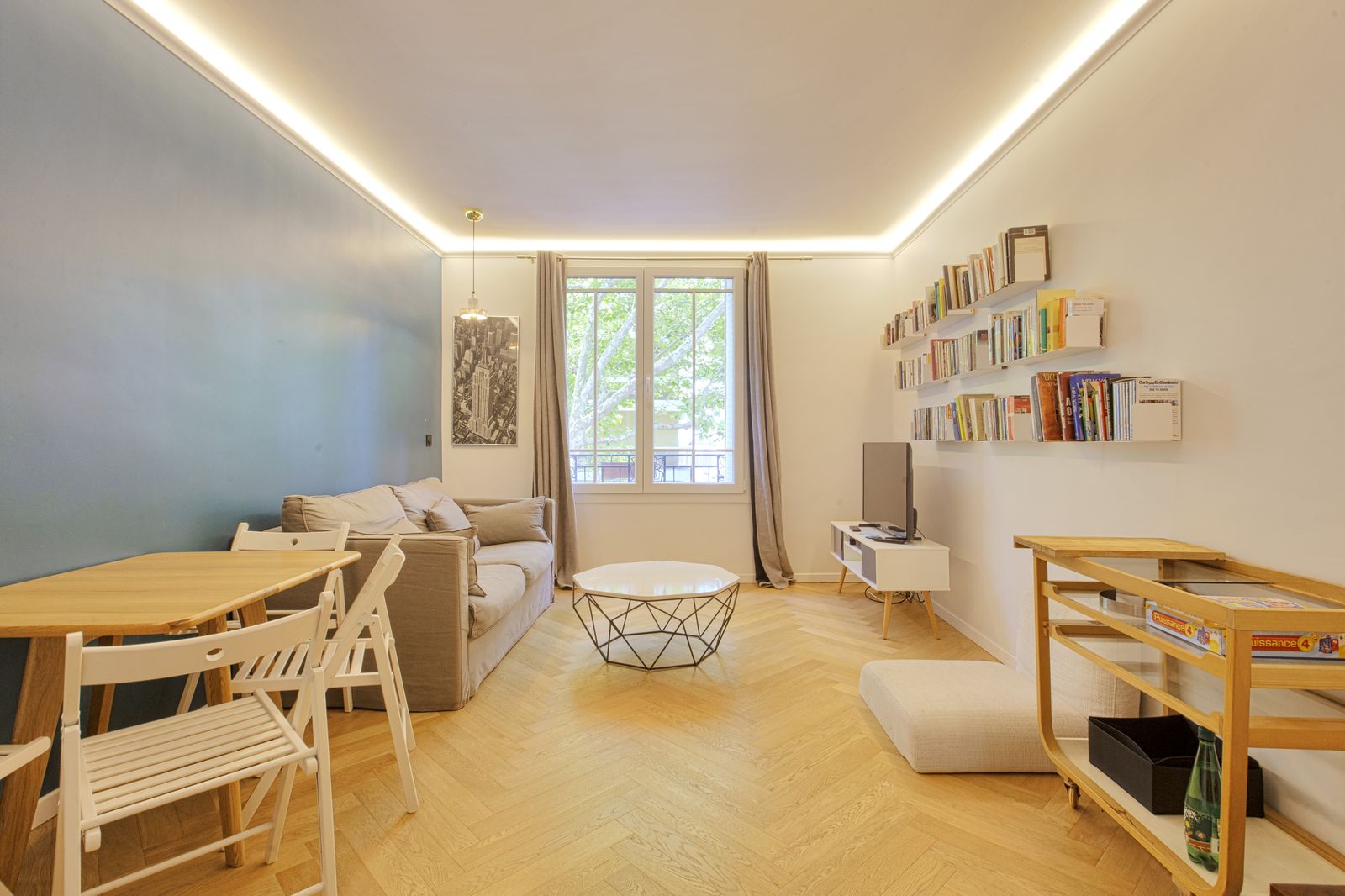 Apartment The Hill – Buttes Chaumont District